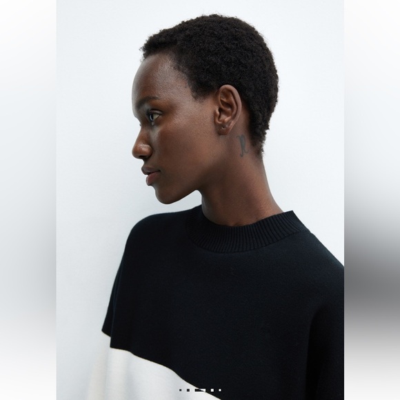 Mango Fine Knit Oversized Striped Black/White Sweater, Size 3XL - Picture 5 of 14